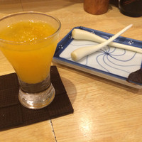 里葉亭 - 食前酒のみかん酒とエシャレット