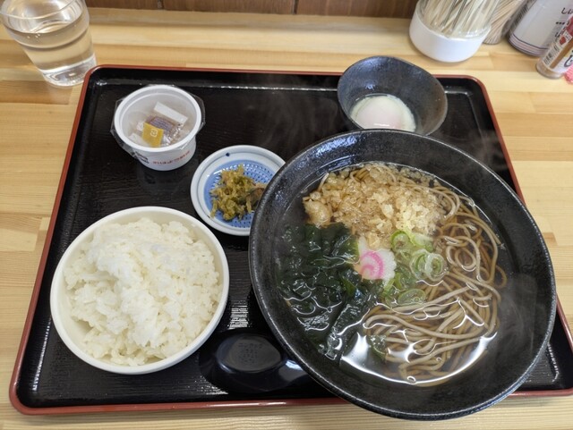 宝 岩出山の立ち食いそば｜大崎市で手軽に楽しむ本格そば