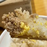 釜めしビクトリア - 鳥そぼろ釜めし