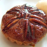 パーラー江古田 - ペカンナッツのタルト