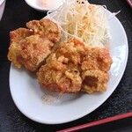 旭 - セットの唐揚げ