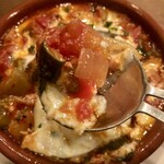 羽村バル haruka - ラタトゥーユ風　タマネギの食感と旨みがトマトソースとの親和性バッチリ