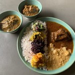 スパイスカレー モクロミ - 