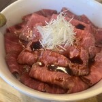 肉ダイニング 満 - 