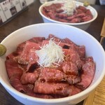 肉ダイニング 満 - 