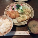 歓土里 - 日替わりランチ(白身魚のムニエルとチキンカツ)\750 