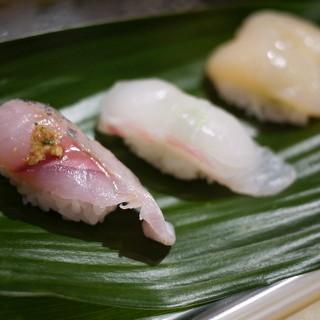 新橋駅でおすすめの美味しい立ち食い寿司をご紹介 食べログ 新橋駅でおすすめの美味しい立ち食い寿司をご紹介 食べログ