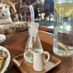 ノイカフェ - シロップとミルク