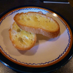 ピッコロ - パスタランチのパン