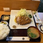 とんかつ しお田 - 希少32℃豚ロースかつ（2025年5月5日撮影）