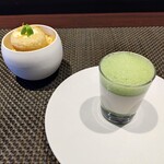 レストラン ラ・フロレゾン・ドゥ・タケウチ - L'AMUSE BOUICHIE
                                
                                春野菜のヴァリエーション ミレジム 2025