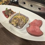 神戸牛焼肉と冷やしピーマン 金肉屋 - 