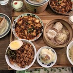 台北餃子 張記 ホワイティうめだ - 