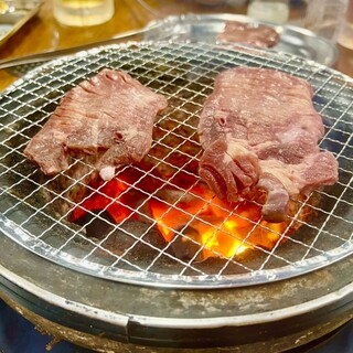 炭火焼肉 寿苑_1