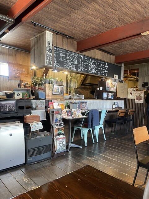 カフェバー弘前屋 むつ市のダイニングバー | 下北エリア