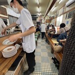 亀戸餃子 - 店内の様子