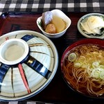 そば処 久楽 - 玉子丼着丼＼(^o^)／　「香の物」「小鉢一品」「ミニ蕎麦(温)」がお盆の上に鎮座(^_-)-☆