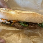 CASICA TABLE - バインミーはパクチー＆チリソースは付けて良かった