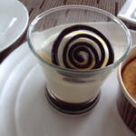 ラヴィマーナ アネックス パチャ - 富士ファームの赤たまごのカスタードプリン