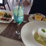 ラヴィマーナ アネックス パチャ - カクテル 瑠璃