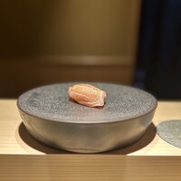 鮨 由う - 