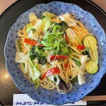 洋麺屋五右衛門 - 料理写真:たっぷり野菜のペペロンチーノ