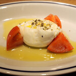 スガハラ - カプレーゼ ブッラータチーズ + おかトマト