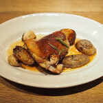 スガハラ - 岩手 ほろほろ鳥 もも肉とじゃがいものロースト