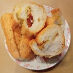 葉山ボンジュール - 料理写真:ガーリックフランス断面