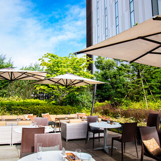 開放感溢れるテラスで楽しむ「ビアガーデンプラン」