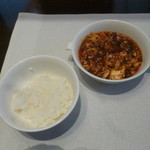 麻婆豆腐とごはん