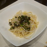 四川飯店 - ニラともやしのまぜそば