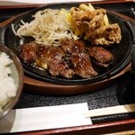 竹富屋 - ステーキ＆唐揚げ定食(ﾟдﾟ)ｳﾏｰ♪