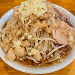らーめん 豚二 - 料理写真:らーめん並 ニンニク増し やさい増し