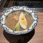 Beef Laboratory - 冷麺