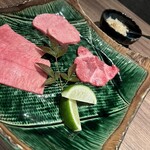 Beef Laboratory - 牛タン　芯・上・タン下