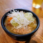 亀戸 焼鳥のんき - 鶏もつ煮込