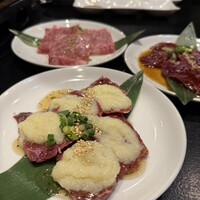 老舗精肉店直送 千種焼肉 飛騨牛の奴隷 千種店 - 