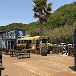 37CAFE - バスの反対側で注文、こちら側で食事受け取り