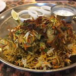 インド料理 パリワル - ビリヤニてんこ盛り