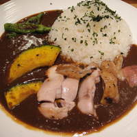 リコロ 大丸東京店 - 桜姫鶏のチキングリルカレー