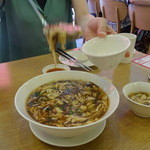 鼎泰豊 忠孝店 - 酸辣湯