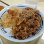 鶴丸製麺 - 牛すき丼