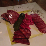 富士屋本店グリルバー - サラミの盛り合わせ