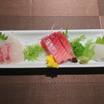 本日のお造り三種盛り・一人前