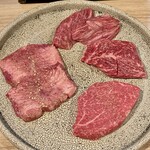 炭火焼肉 肉の匠 ひうち - 