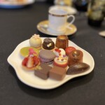 ガストロノミー ジョエル・ロブション - 