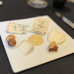 ガストロノミー ジョエル・ロブション - チーズ はちみつ ナッツ