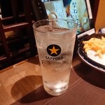 かねき本店 - 3杯目は麦焼酎の炭酸割り・シングル