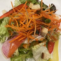 俺のフレンチ グランメゾン 大手町 - サラダ